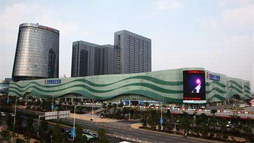 華南城五號(hào)交易廣場.jpg 華南城五號(hào)交易廣場.jpg